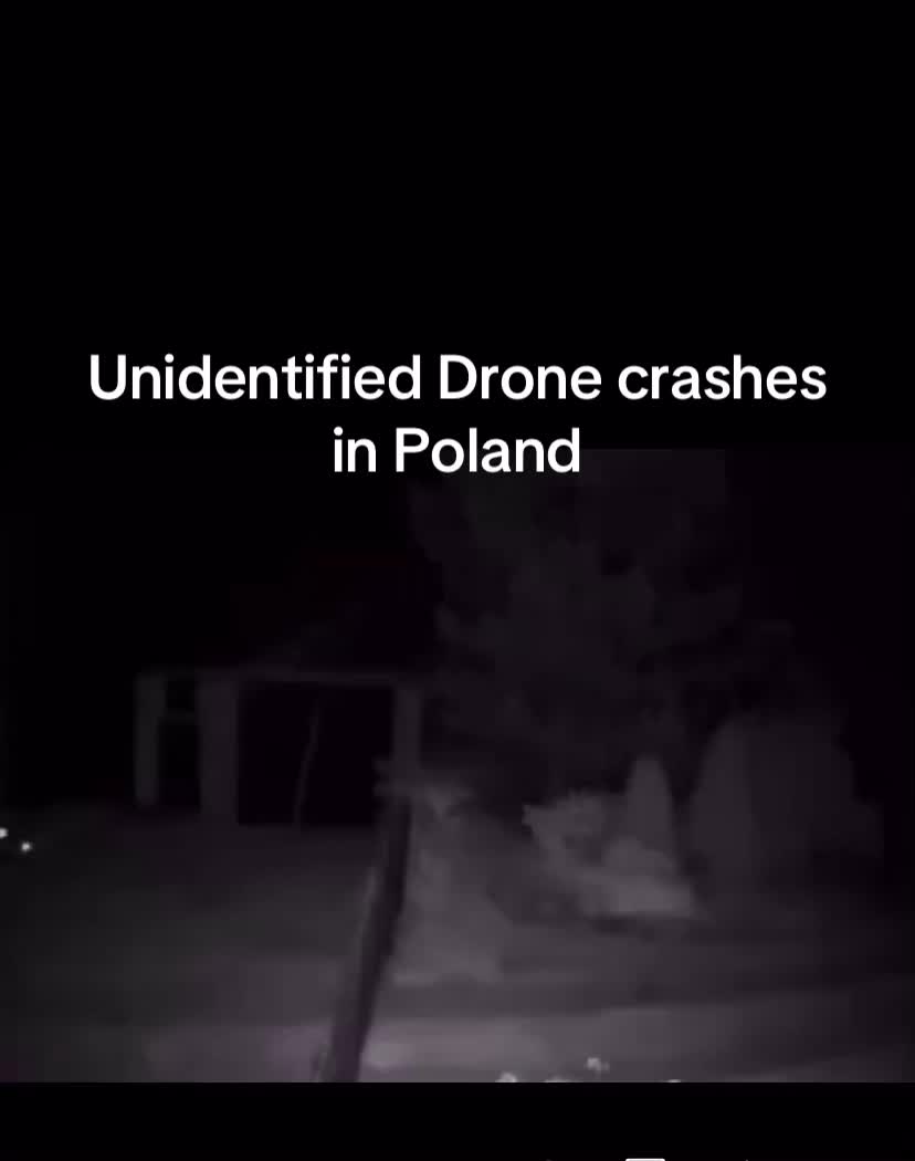 Un drone non identifié s'est écrasé et a explosé à Osiny, dans l'est de la Pologne, environ 100