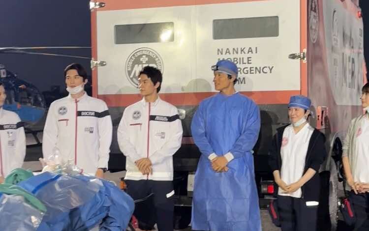 , Tiktok (撮影チーム): Le tournage de la vidéo de « Tokyo Mer ~~ » est sorti! Équipe Nankai Mer  ̄ ̄ ̄ ̄ ̄ ̄ ̄ ̄ ̄ Nanao, Makishi Hidemi, Eguchi Yosuke