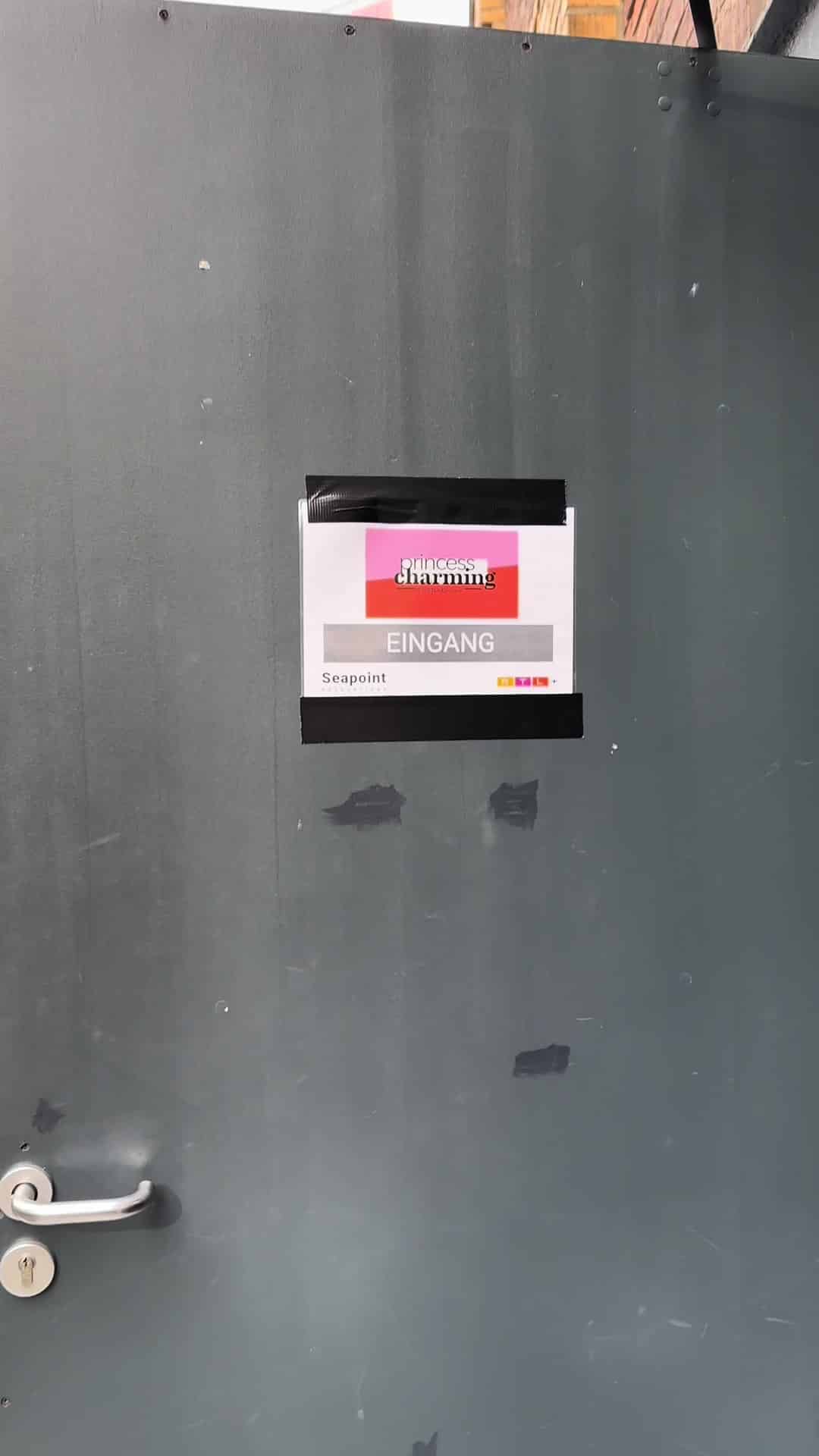 Venez travailler avec moi - en tant que directeur de production pour une société de production télévisuelle de Cologne