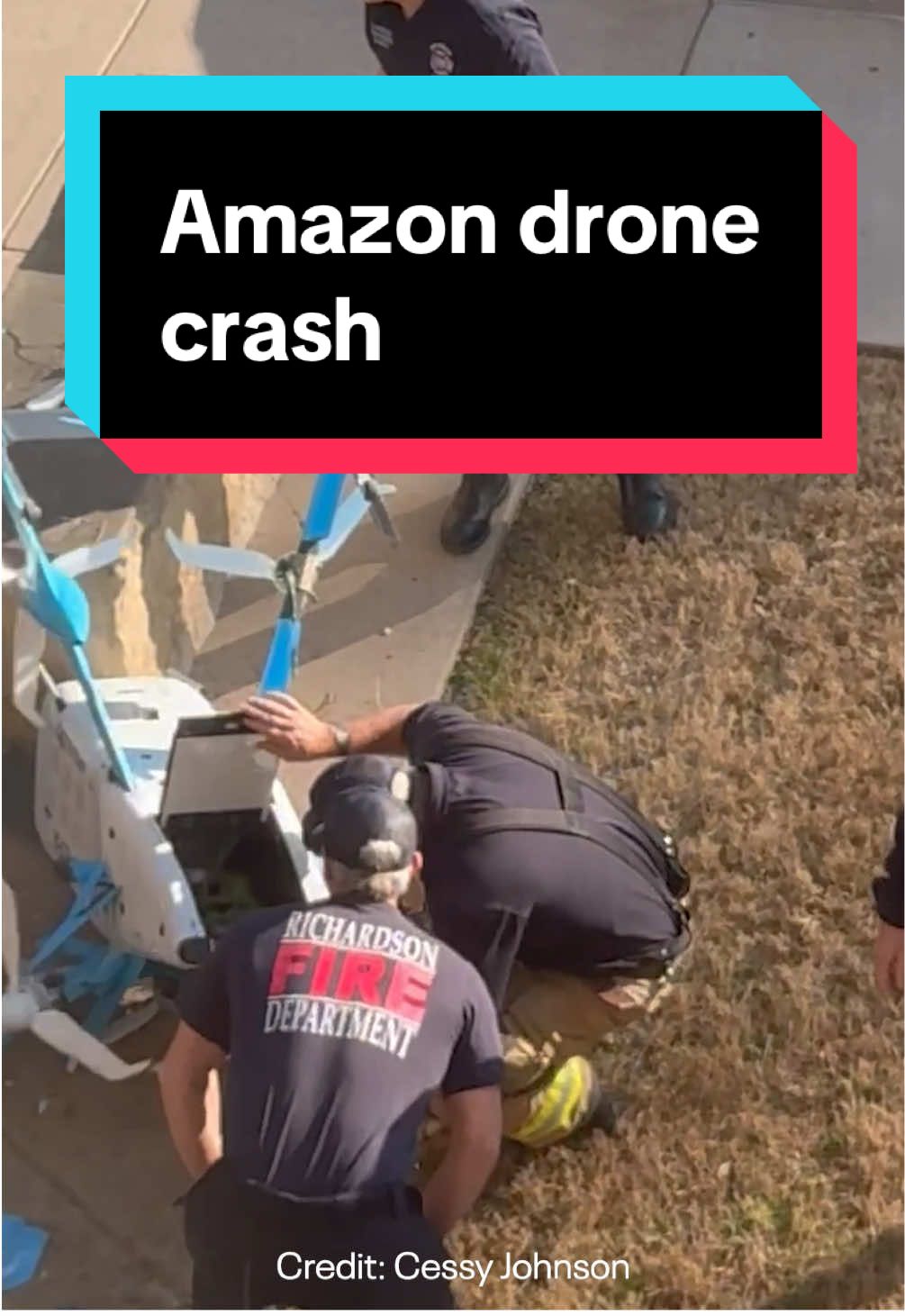 DRONE À BAS ! Un drone de livraison Amazon Prime Air s'est écrasé sur le côté d'un appartement