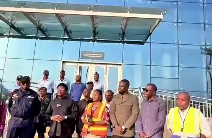 , drone,ÉVEIL PATRIOTIQUE:Kisangani, le gouverneur rassure après une attaque des drones
sur Tiktok