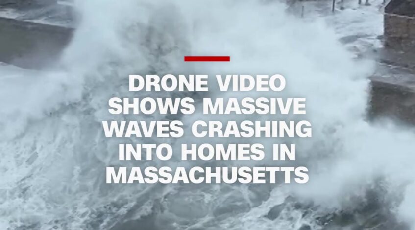 , drone; Une vidéo de drone montre des vagues massives s’écrasant sur des maisons à Scituate, Massachusetts,