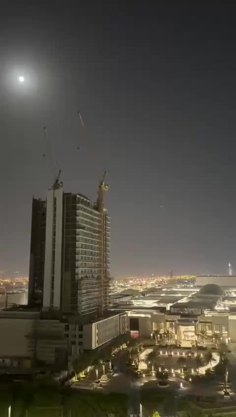 Les drones iraniens Shahed-136 volent librement à Dubaï, aux Émirats arabes unis