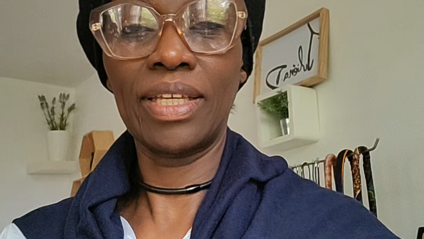 , Tiktok (créateur de contenu): » Ne rate pas le live de ce soir 20h30, Thème: Busniness en Chine »