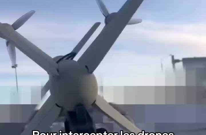 , drone; Dans le cadre de la guerre en Ukraine, la Russie utilise des modèles de drones