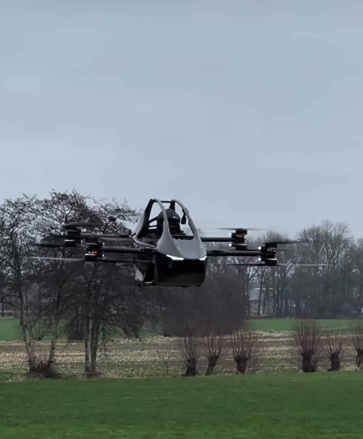 Un travail incroyable ! Un grand bravo à pour cet incroyable test de drone avec ah