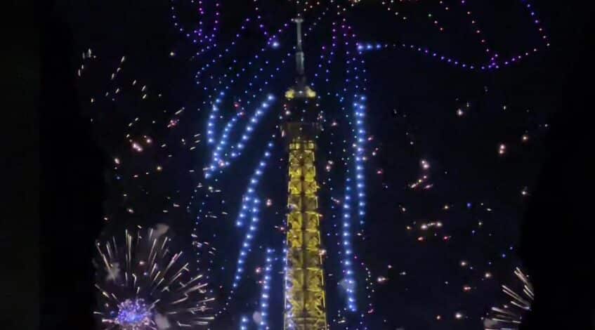 , drone,Feux d’arrivé avec drones à la Tour Eiffel 13 juillet 2026
sur Tiktok