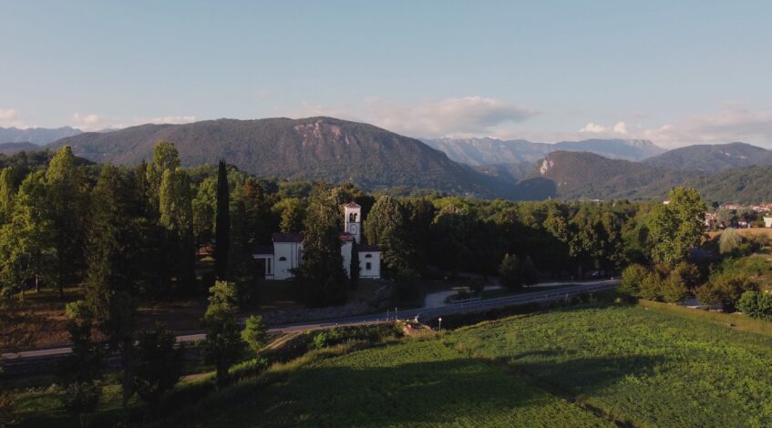 , drone riprese,Nimis in 4K: Paesaggi, borghi e natura (Riprese Drone)